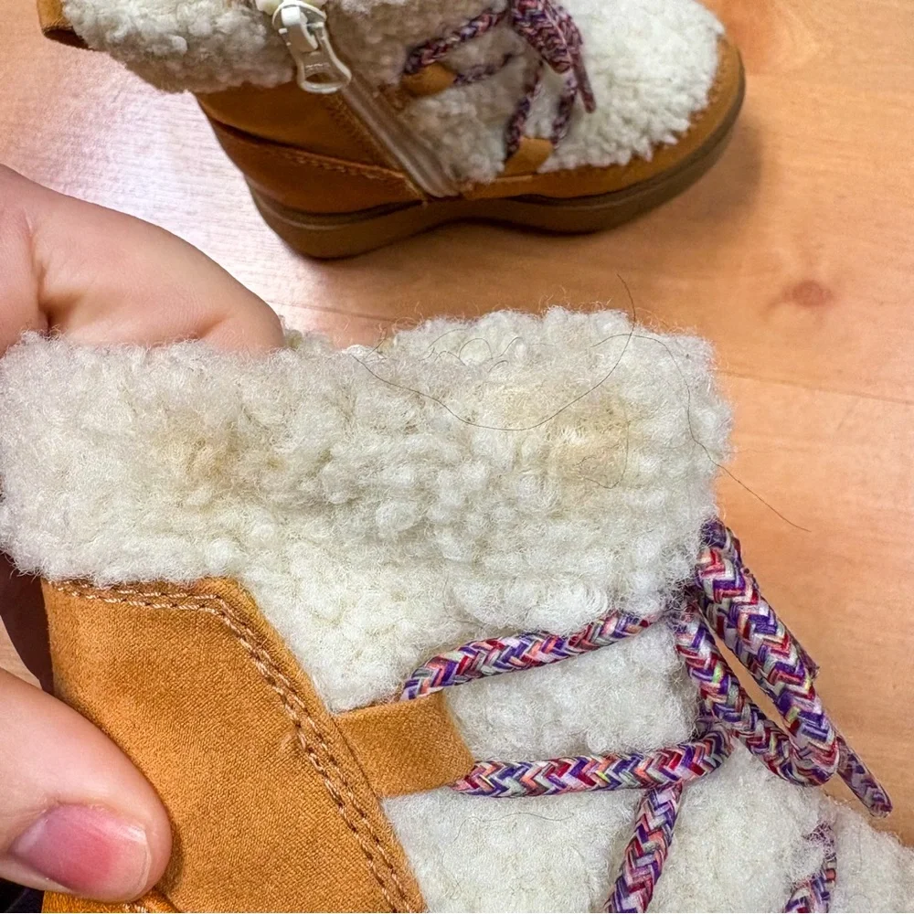 Cat & Jack Tan & Cream Platform Arya Zipper Shearling Winter Boot Toddler Size 5